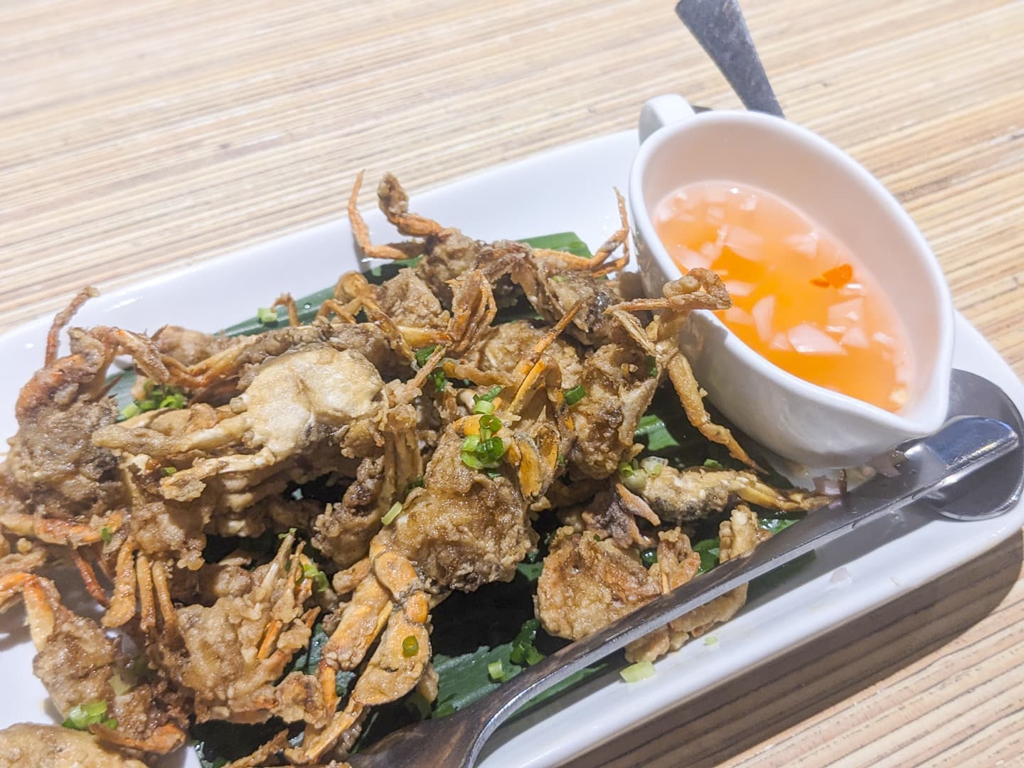 ビストロ・レミディオスの小蟹フリット