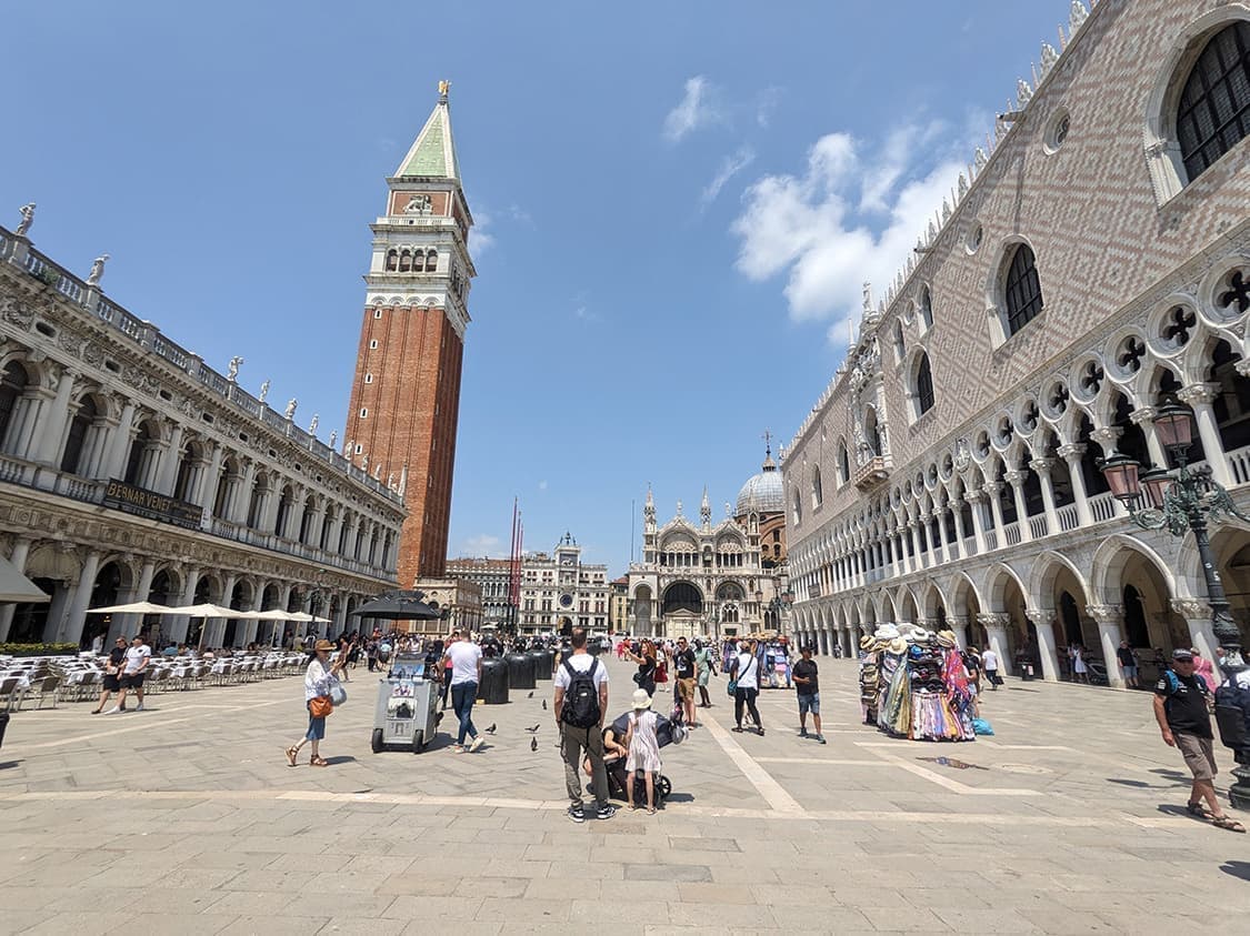 ビストロ・レミディオスの小蟹フリット