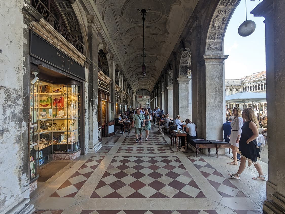 ビストロ・レミディオスのプリン